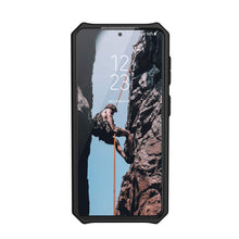 Load image into Gallery viewer, Samsung Galaxy S21 UAG Monarch Series Case