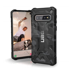 Load image into Gallery viewer, Samsung Galaxy S10+ Plus UAG Pathfinder SE Camo Series Case
